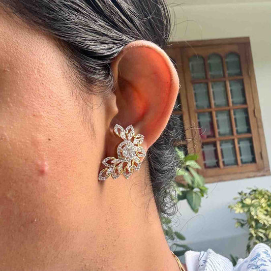 J0159 Diamond Stud earrings