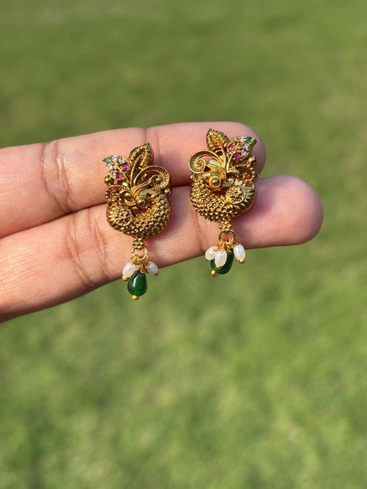 J0181 Antique Finish Peacock Motif Stud