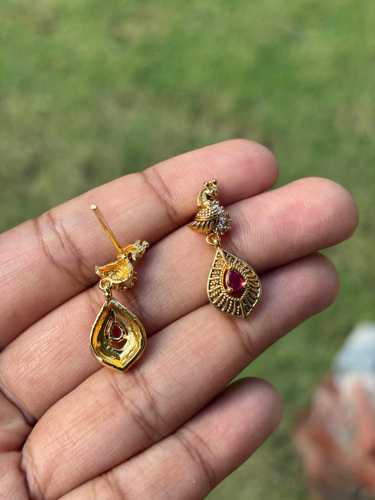 J0185 Small Size Peacock Drop Earrings