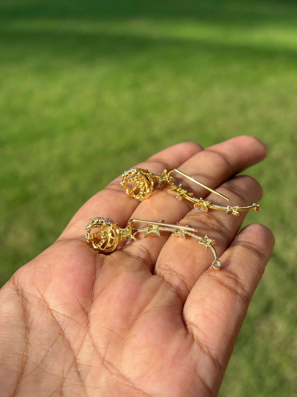 J0180 AD Stone Earcuff Jhumka