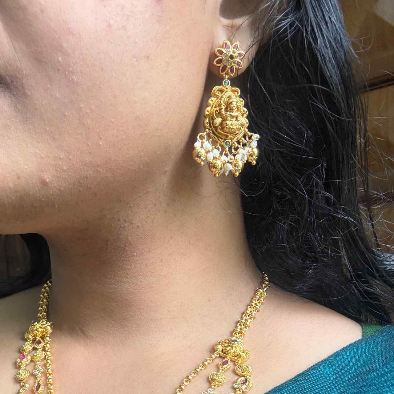 N0299 Premium 3 layer Lakshmi necklace