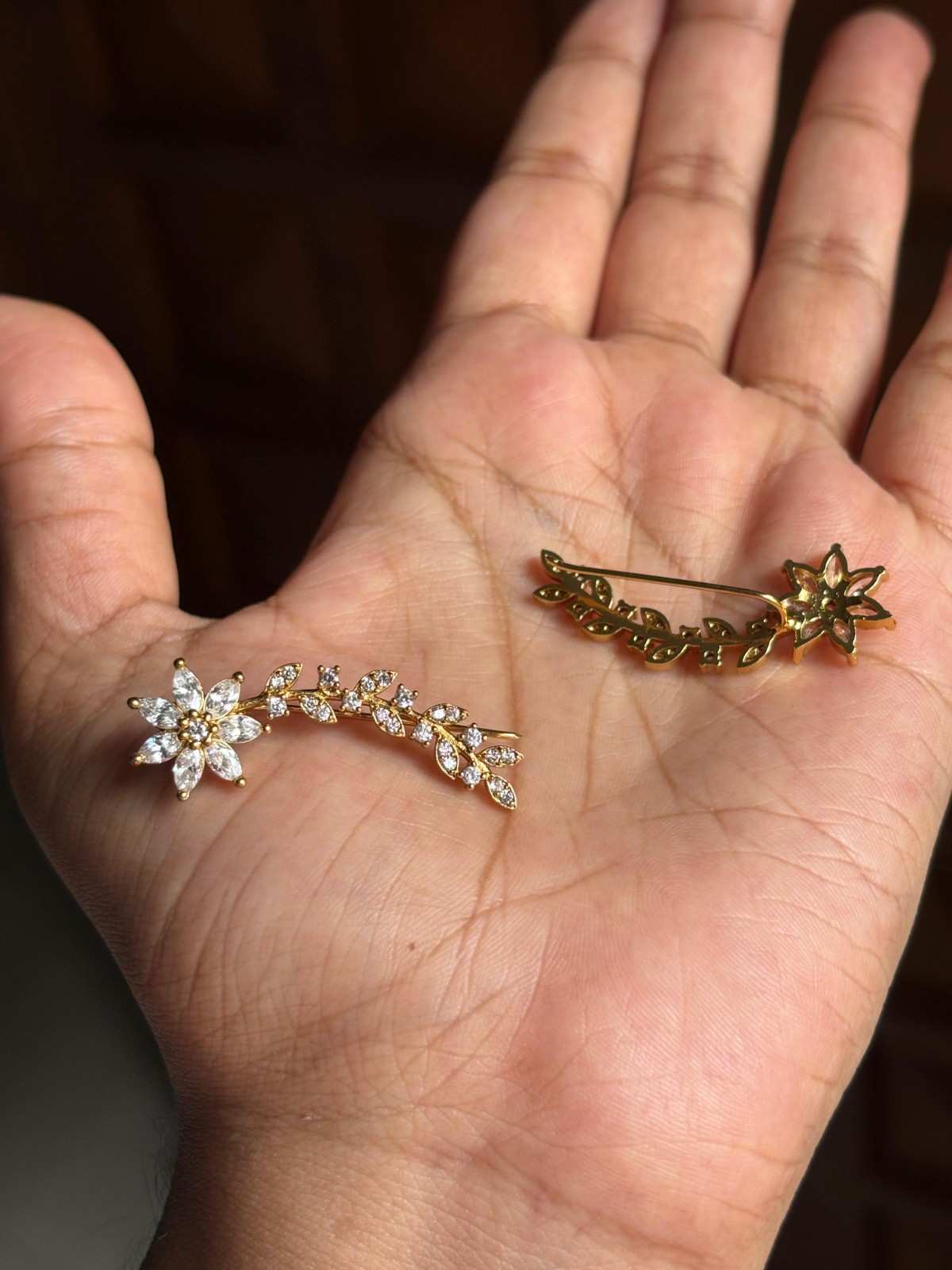 J0188 Floral earrings