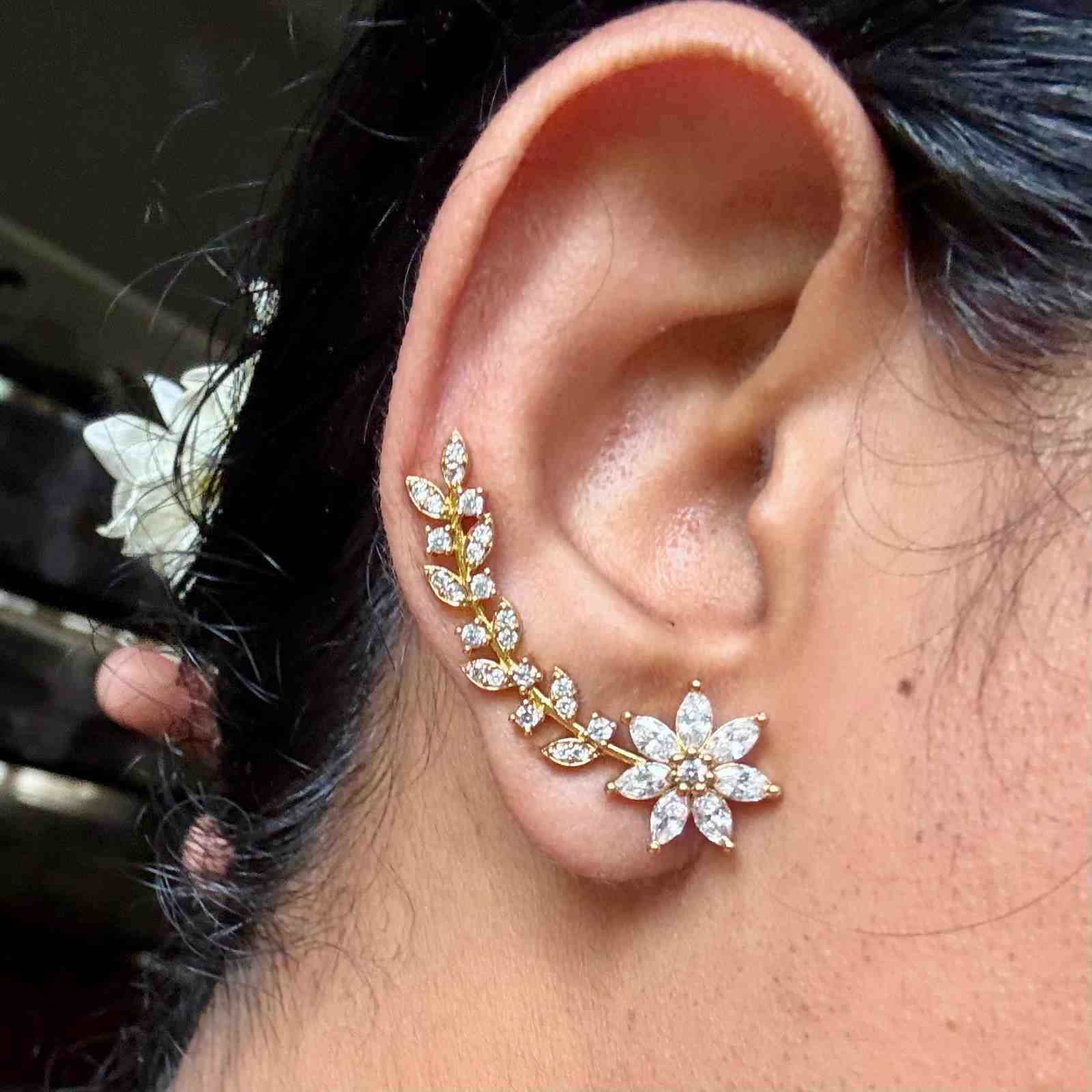 J0188 Floral earrings