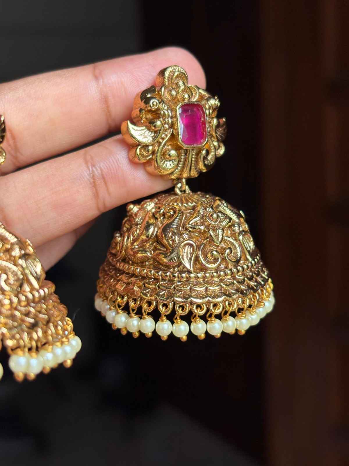 J0187 Ruby Stone Floral 3d  Pattern Bridal Jhumka