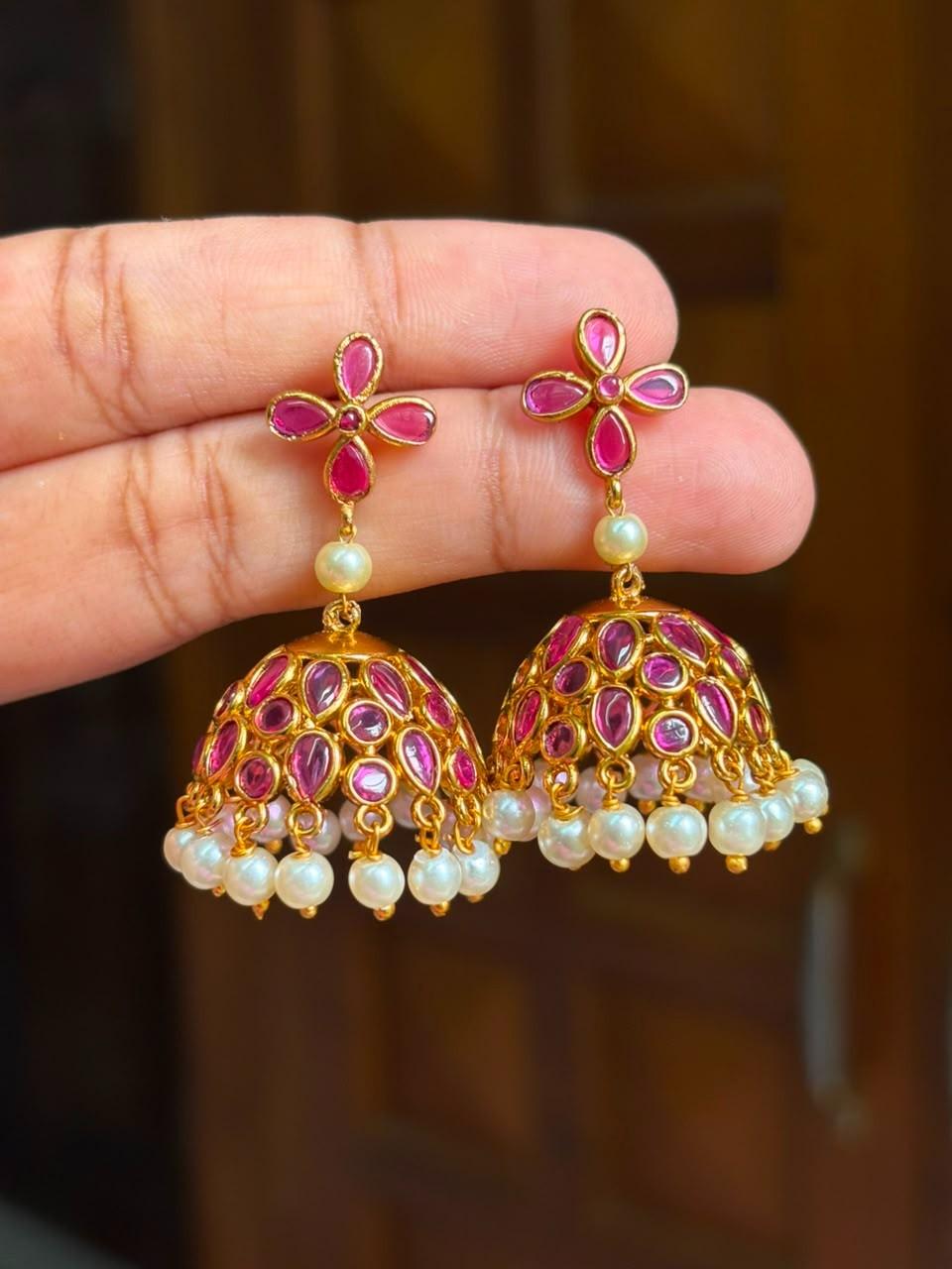 J0024 Floral Kemp Stone Jhumka