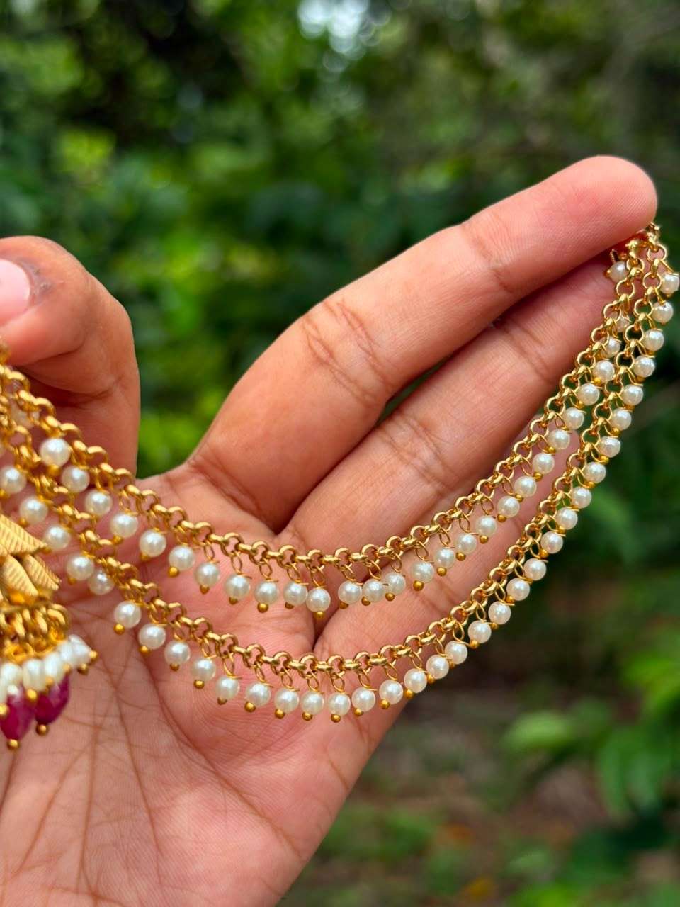 EC007 White Pearl 2 layer ear chain
