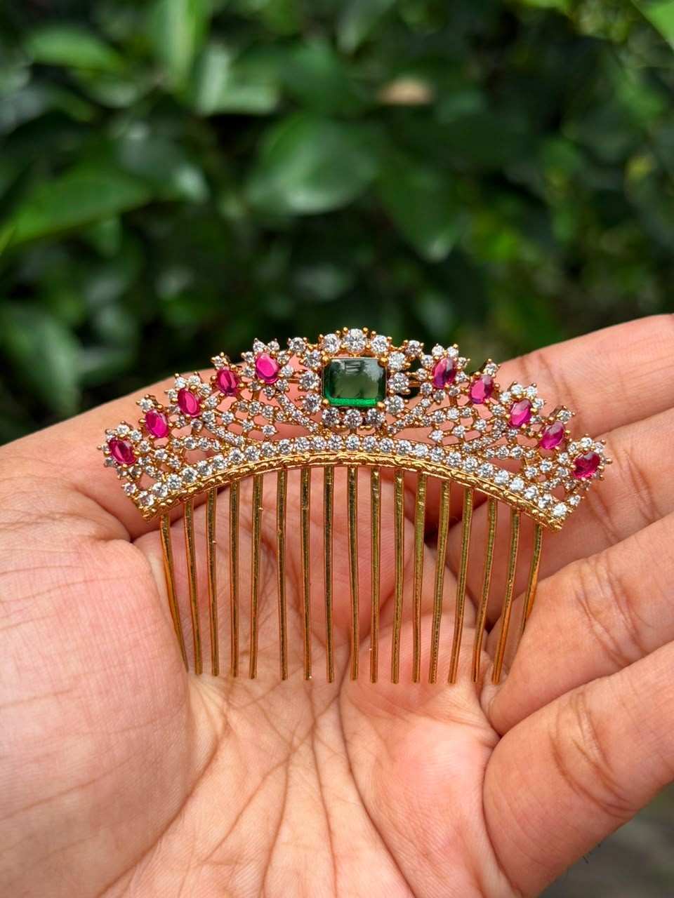 HA068 Floral Pattern hair Comb Jewel