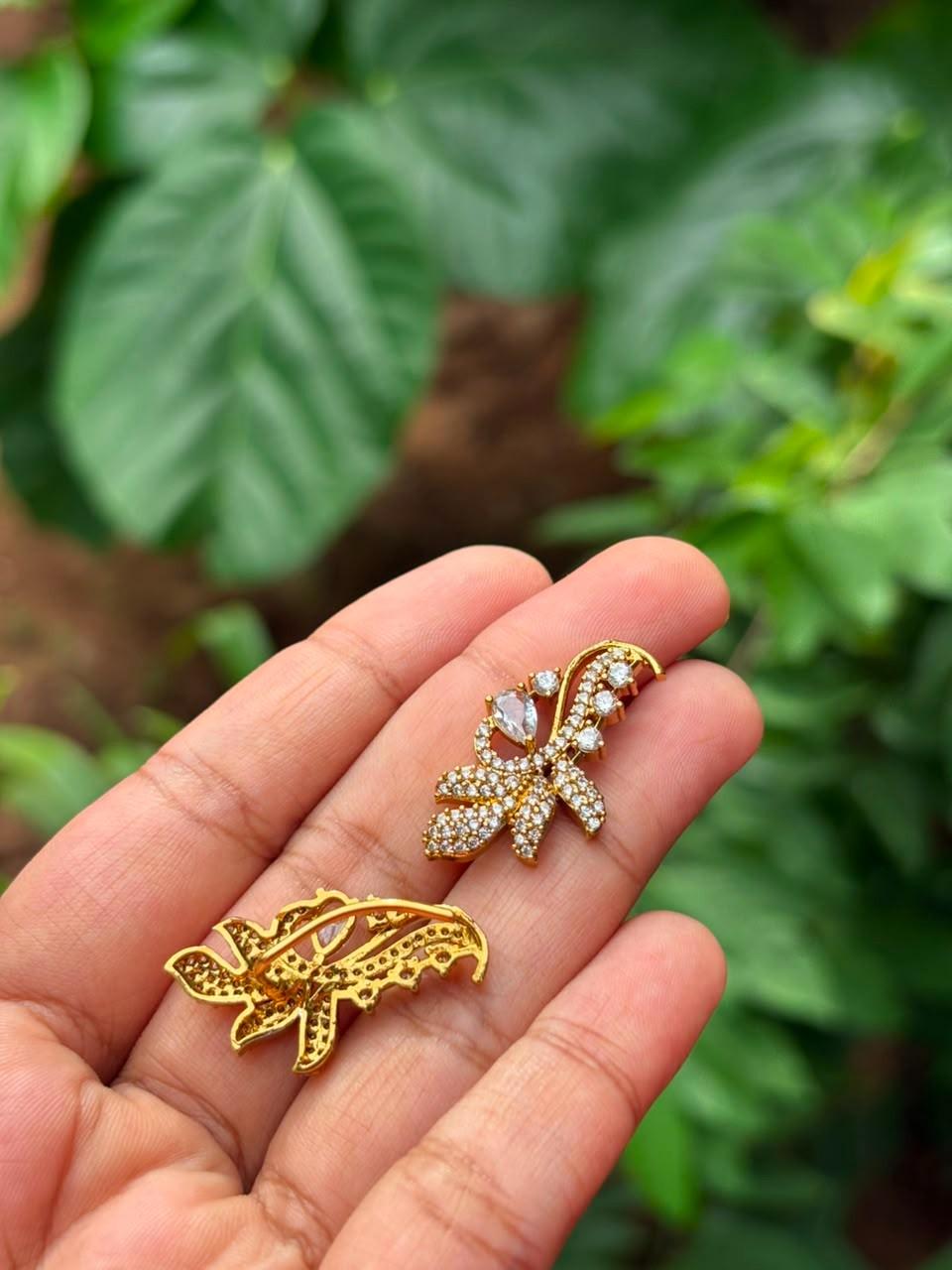 J0199 Stone Climbing Earrings