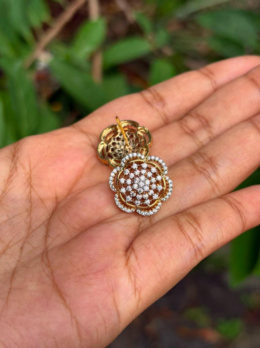 J0196 Floral Daisy GJ Polish Diamond Stud