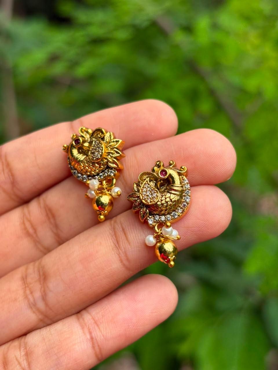 J0195 Peacock Stud with White stone & Gold Bead Hanging