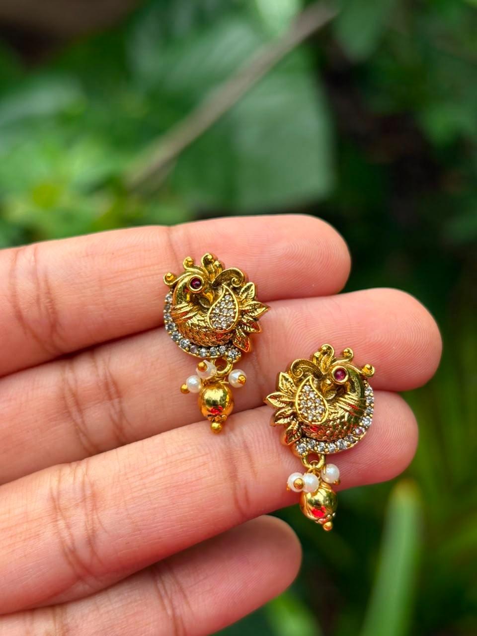 J0195 Peacock Stud with White stone & Gold Bead Hanging