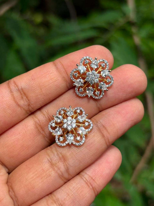J0194 GJ Polish Floral Diamond Stud