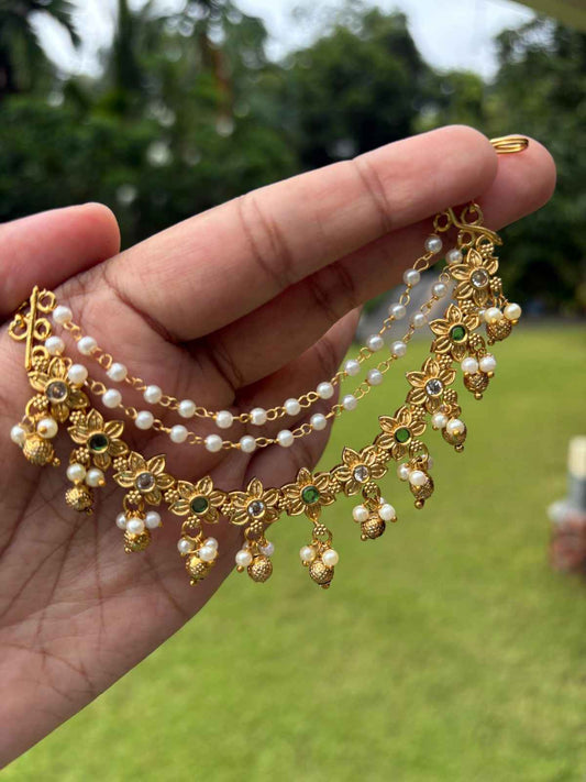 EC010 Floral Pattern Ear chain
