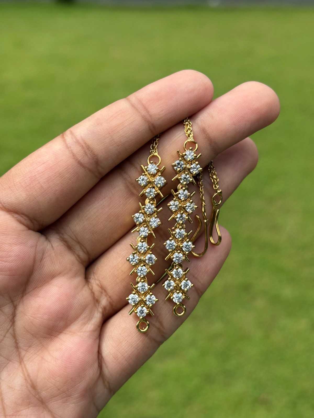 EC014 Floral Straight Stone Ear chain