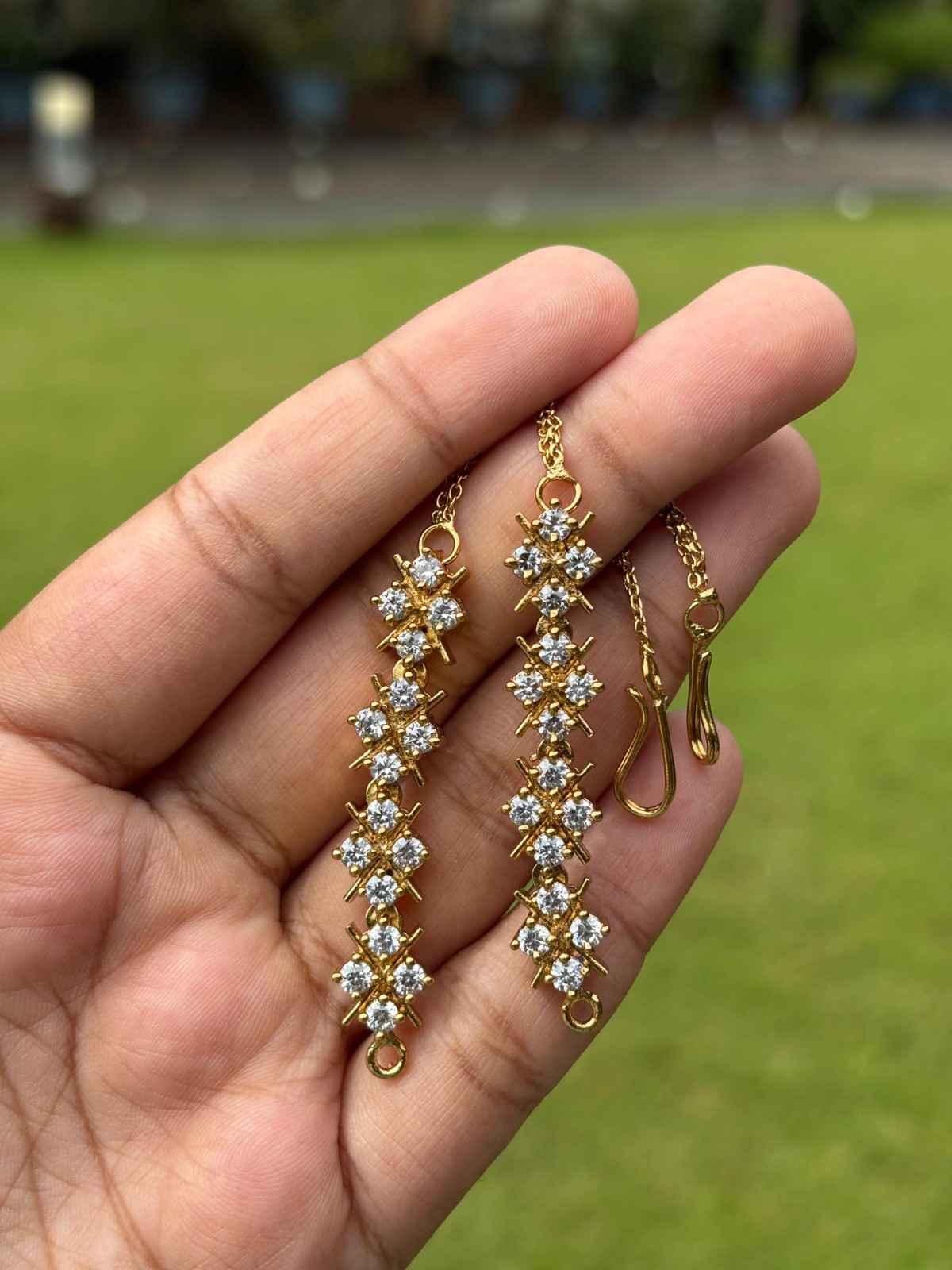 EC014 Floral Straight Stone Ear chain