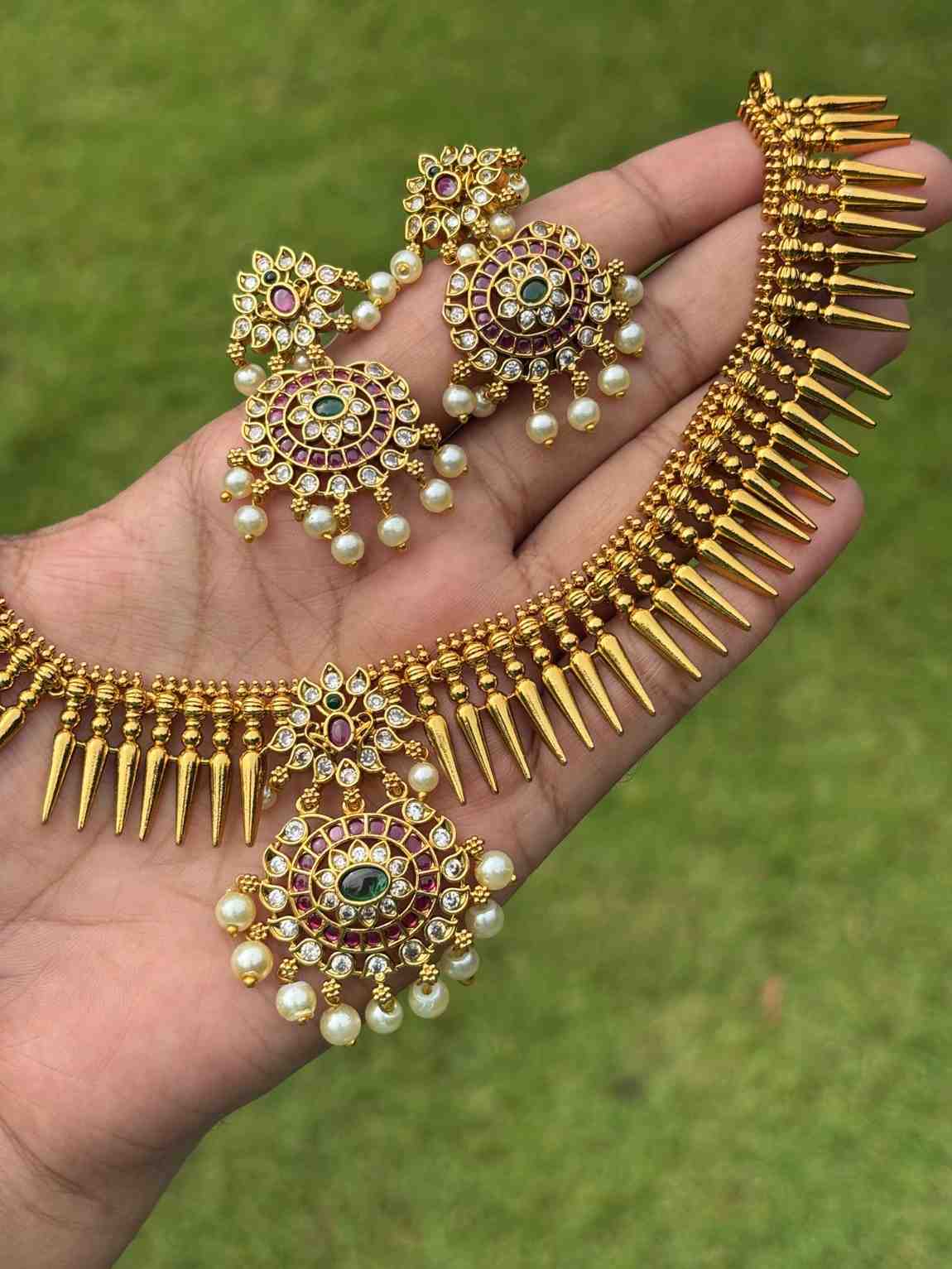 N0306 Traditional Mulla Poov Necklace