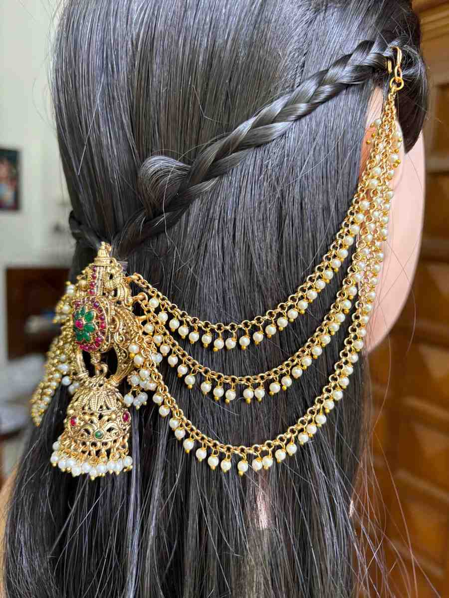 HA069 Hair Accessory With Attached Mattal \ Ear chain