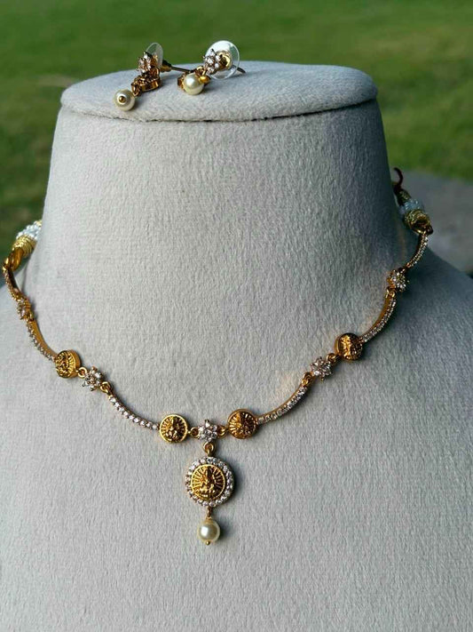 N0311 Minimal Necklace