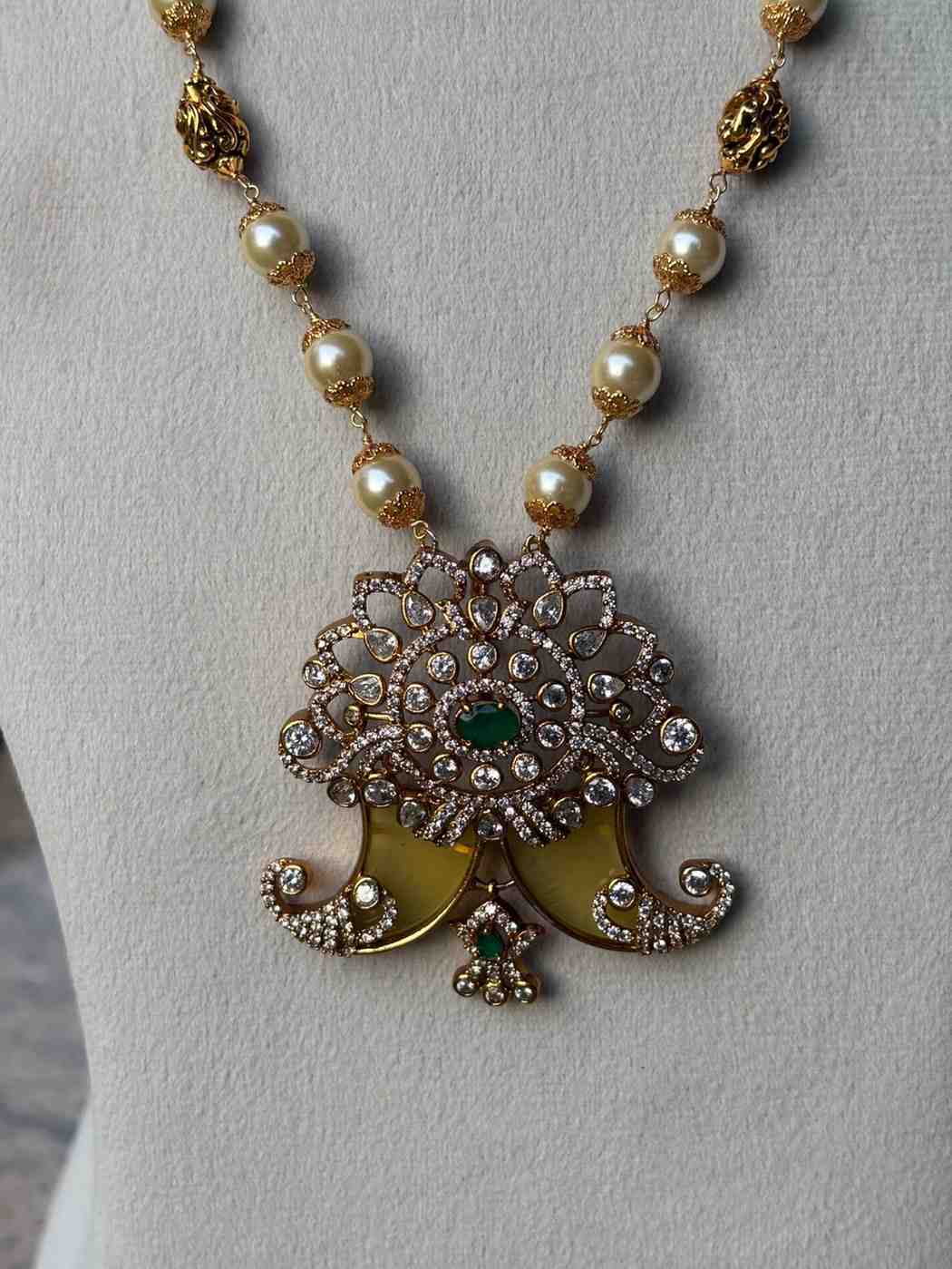 H0094 Puli pal Pearl Haram