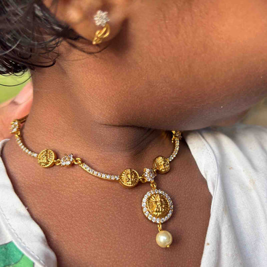 N0311 Minimal Necklace