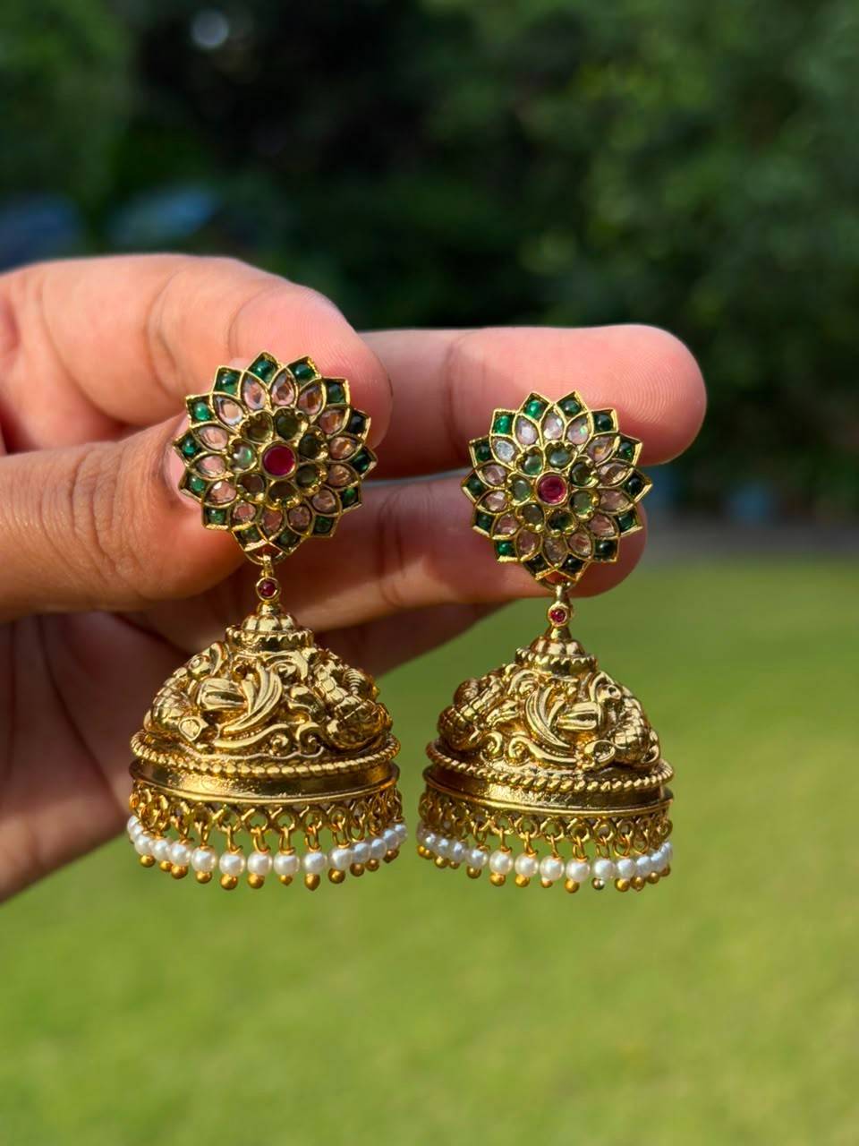 J0186 Traditional Green Stone Jhumka