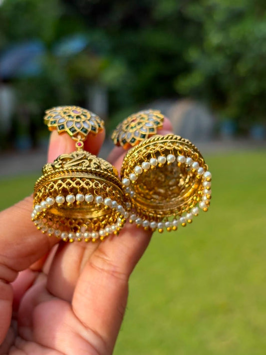 J0186 Traditional Green Stone Jhumka