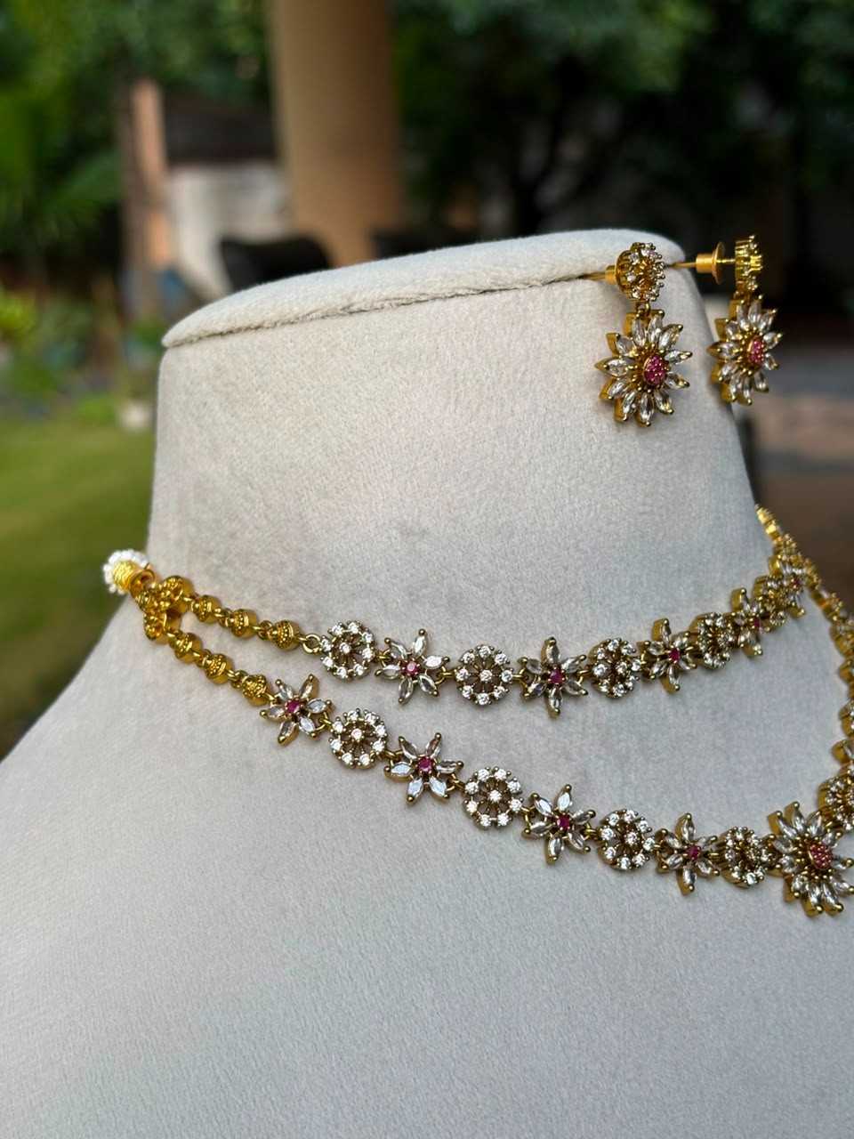 N0319 Two Layer Stone Floral necklace