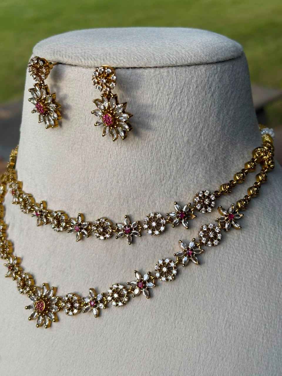N0319 Two Layer Stone Floral necklace