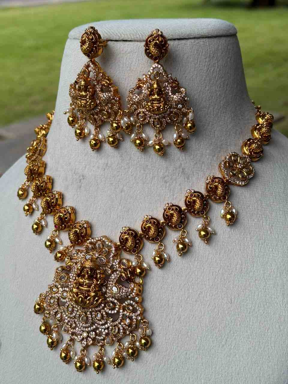 N0129-CR180 Premium Quality AD Stone White Stone LAKSHMI  Necklace
