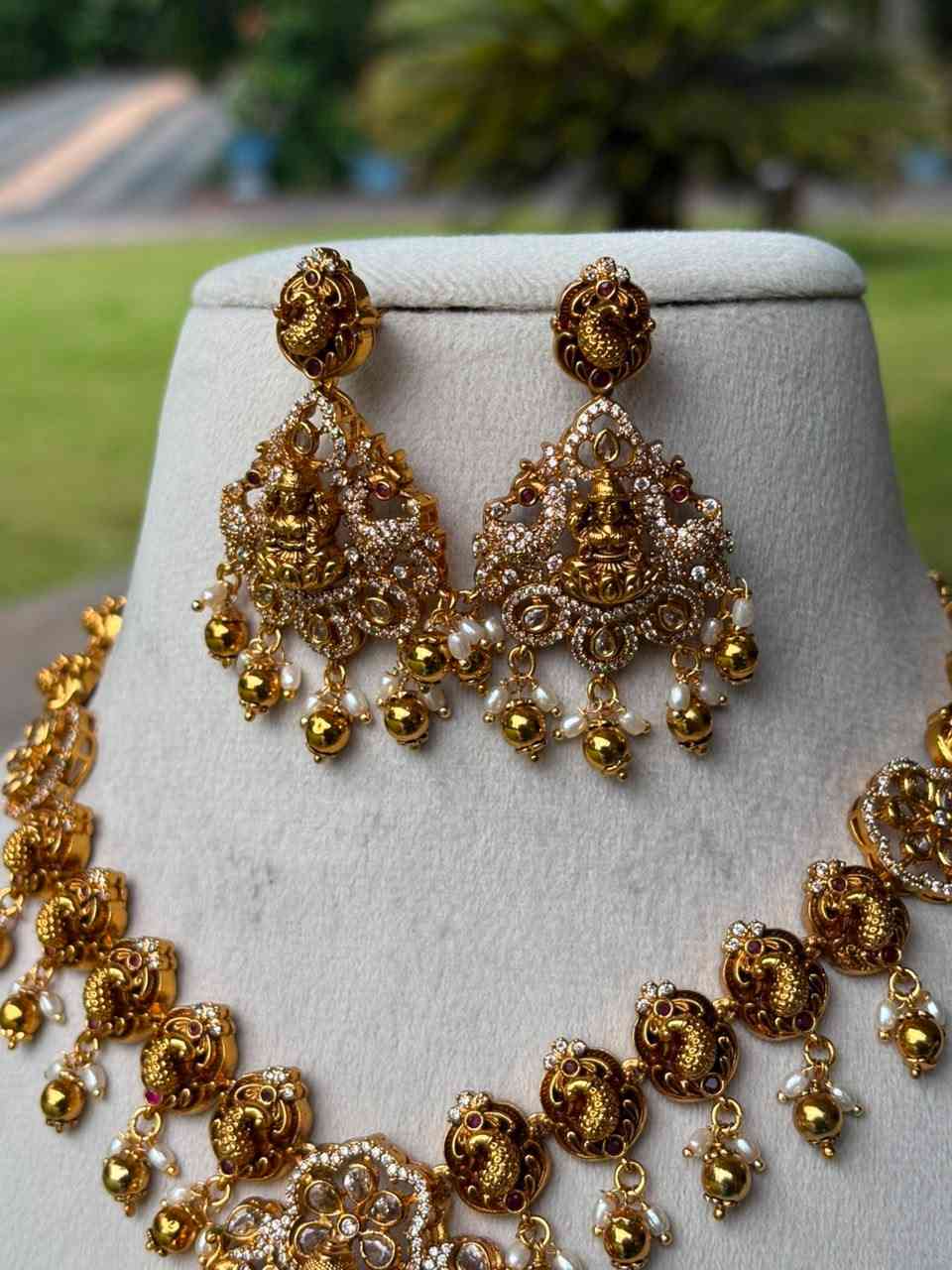 N0129-CR180 Premium Quality AD Stone White Stone LAKSHMI  Necklace