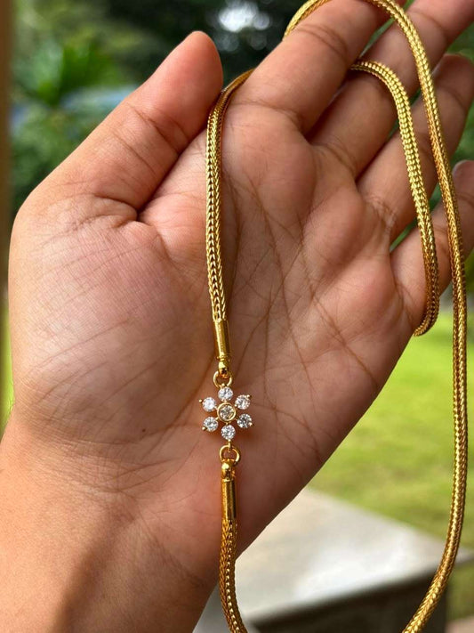 C028 simple flower Mogappu chain 26 inches