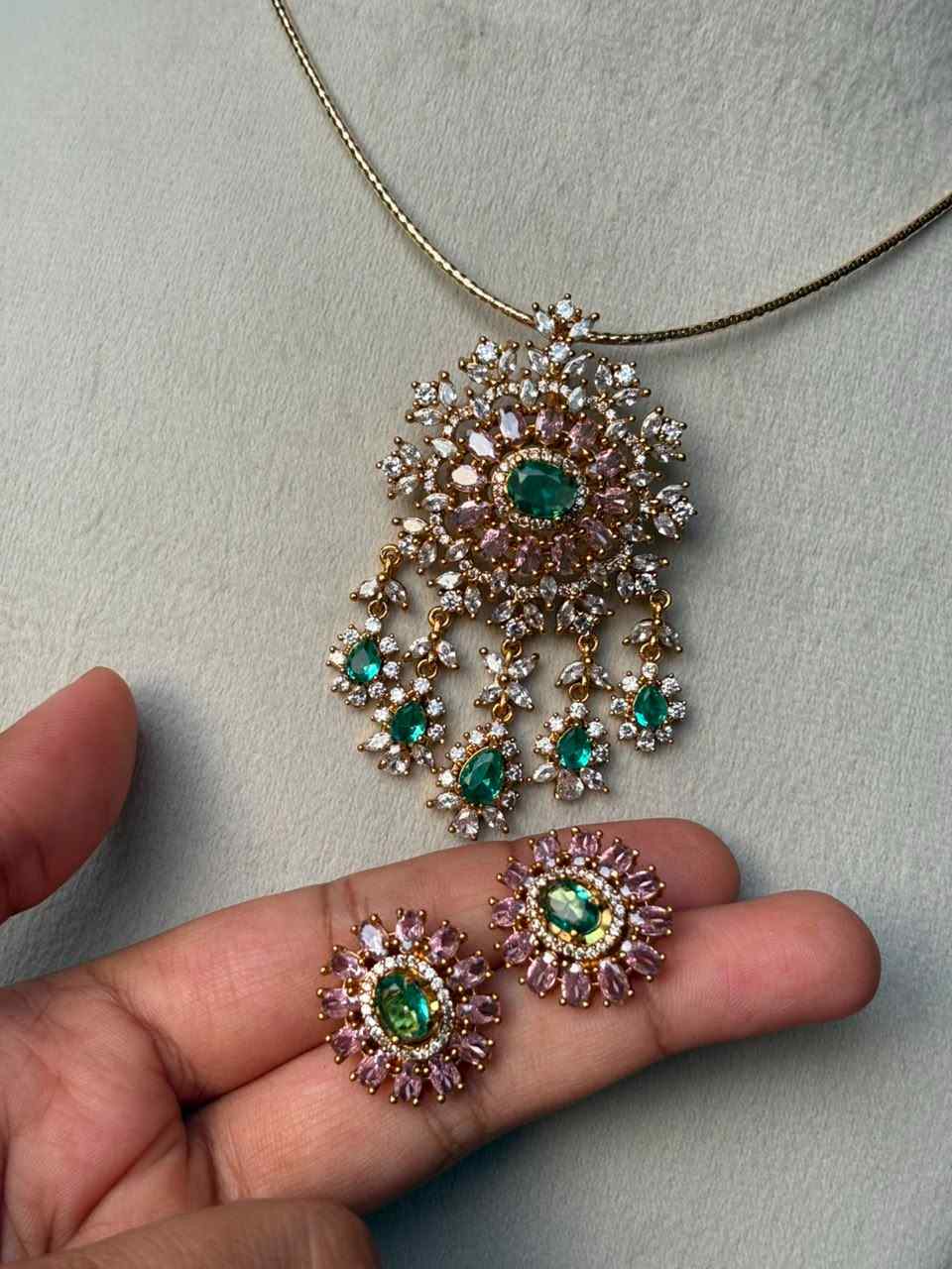 Premium Quality stone Necklace with Floral Pendent N0143