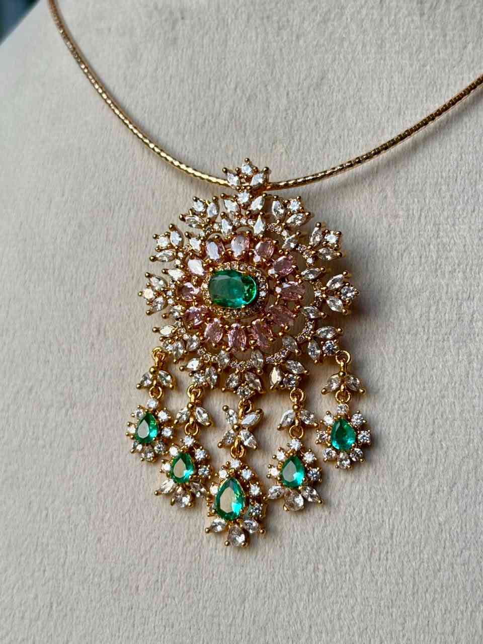 Premium Quality stone Necklace with Floral Pendent N0143
