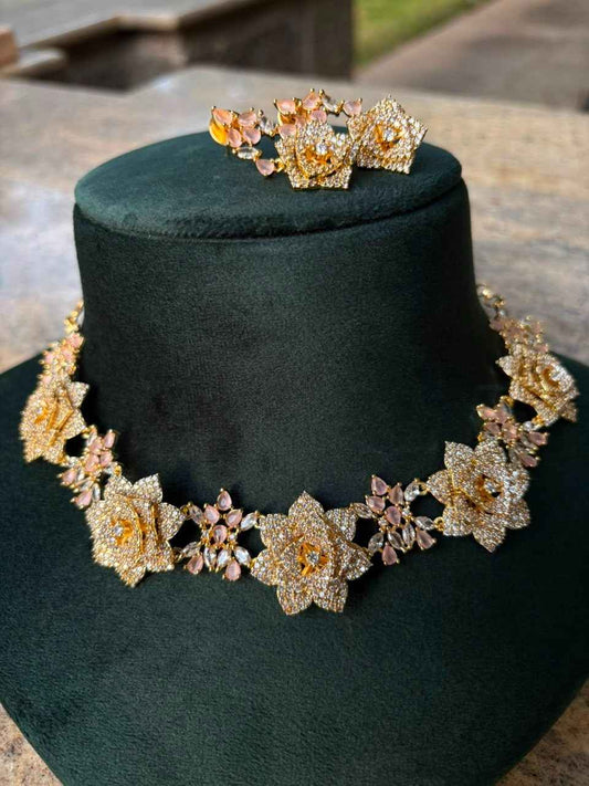 N0325 Statement Rose Necklace