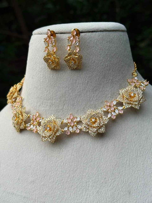 N0325 Statement Rose Necklace