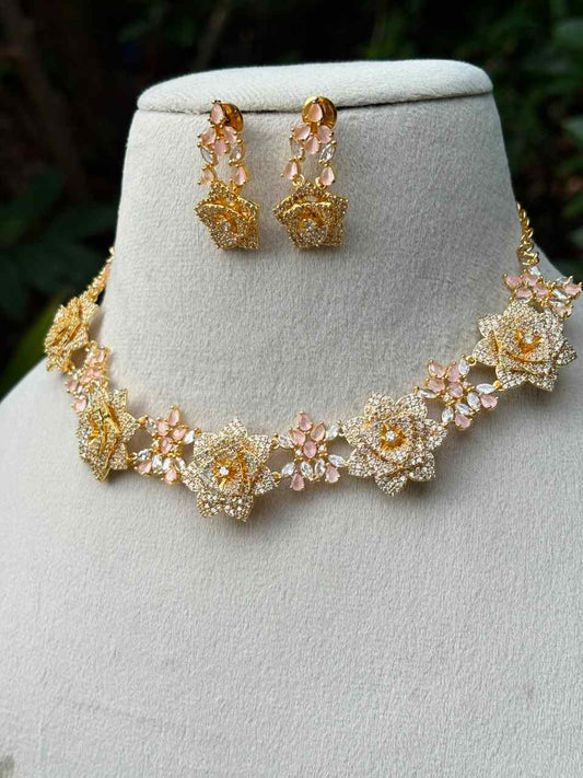 N0325 Statement Rose Necklace