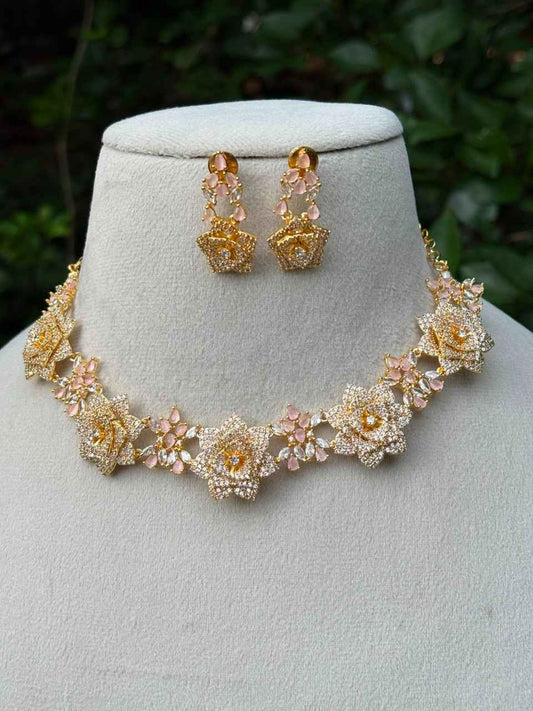 N0325 Statement Rose Necklace