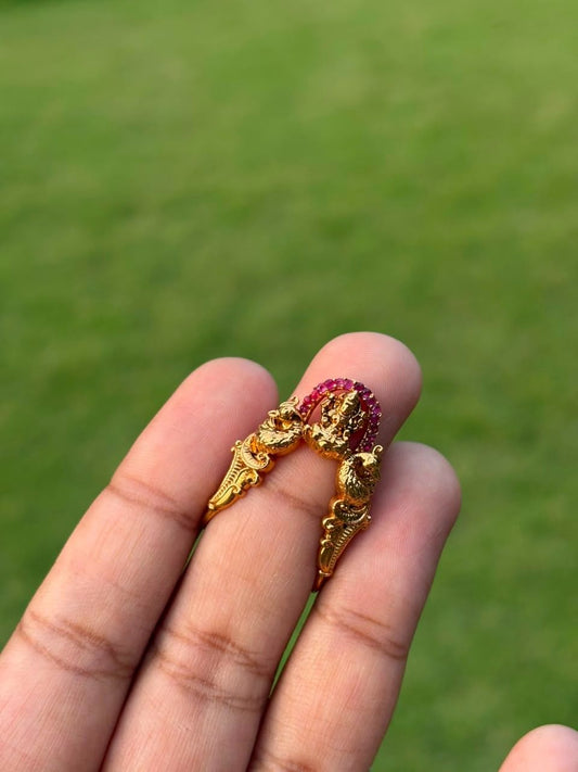 R0001 Vangi Ring Designed with Ruby Reed stone