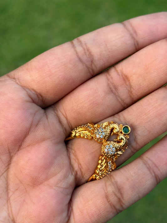 R0002  Peacock Vangi Ring