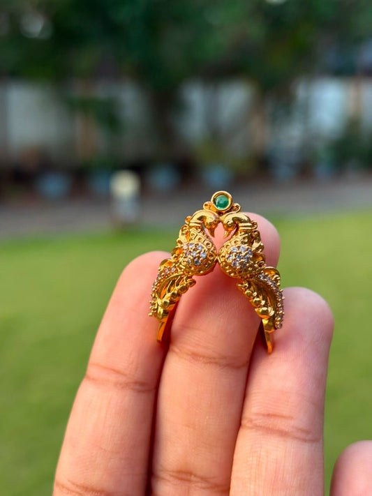 R0002  Peacock Vangi Ring