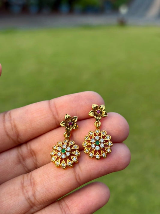 J0218 White Stone Floral Small Size Jhumka