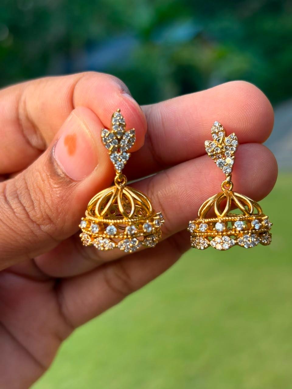 J0222 White Stone Jhumka
