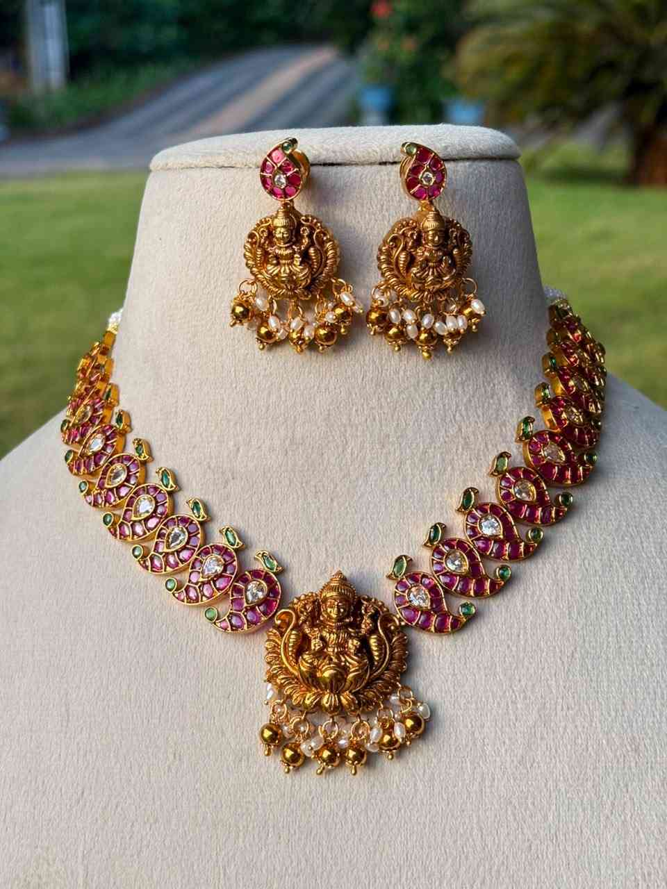N0329 Premium Manga Necklace