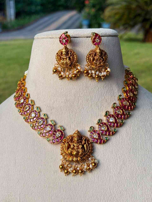 N0329 Premium Manga Necklace