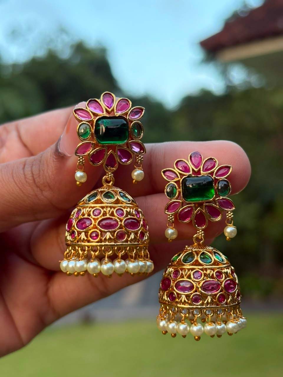 J002 Real Kemp Stone Jhumka