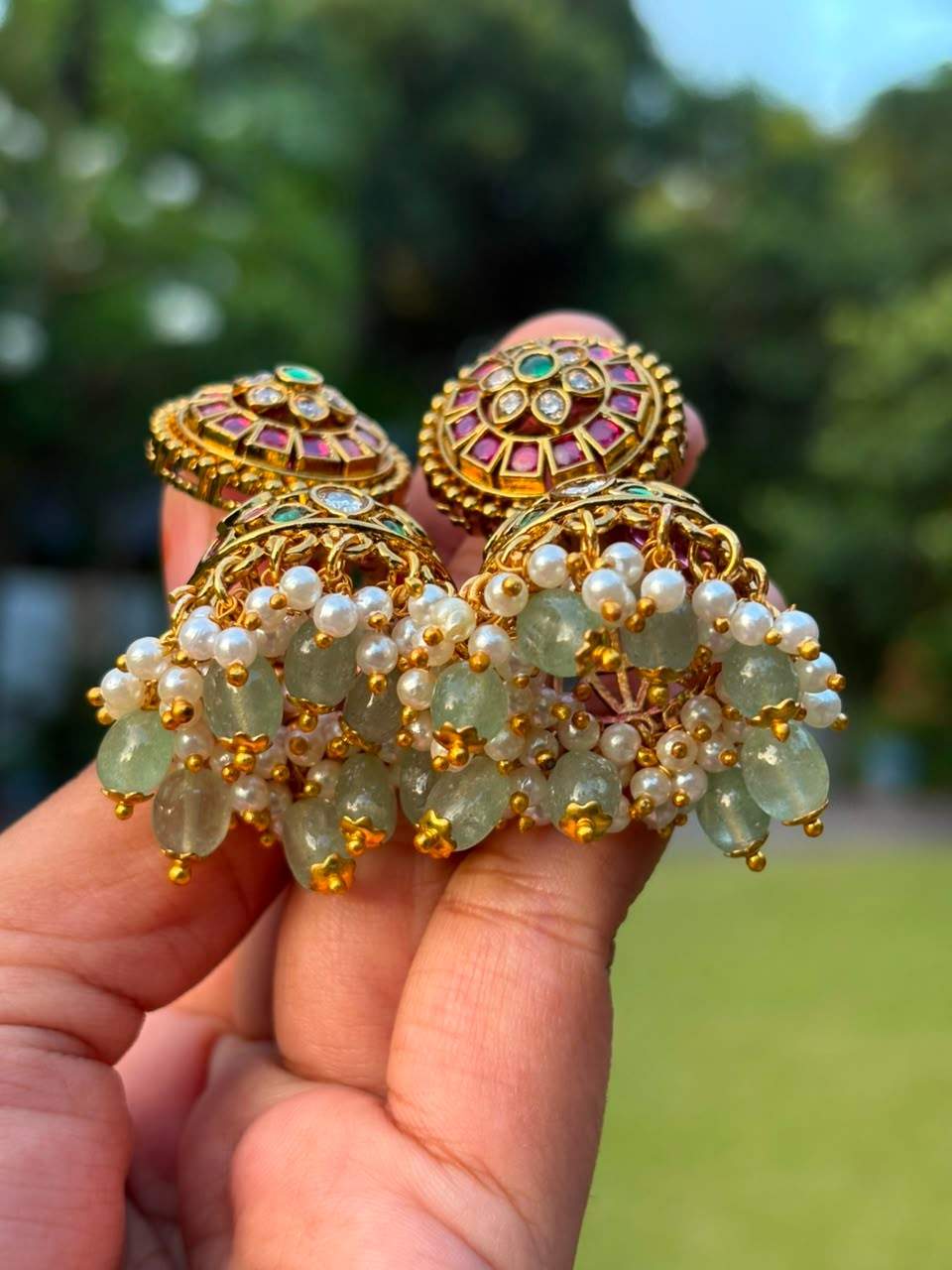 J0026 Premium Kemp Stone Floral Jhumka