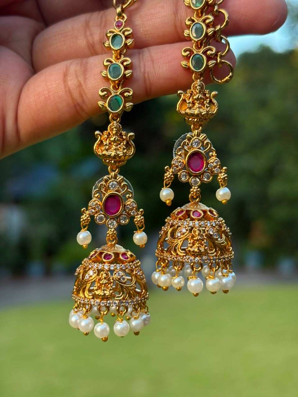 J0040 Jhumka with Attached Mattal Floral