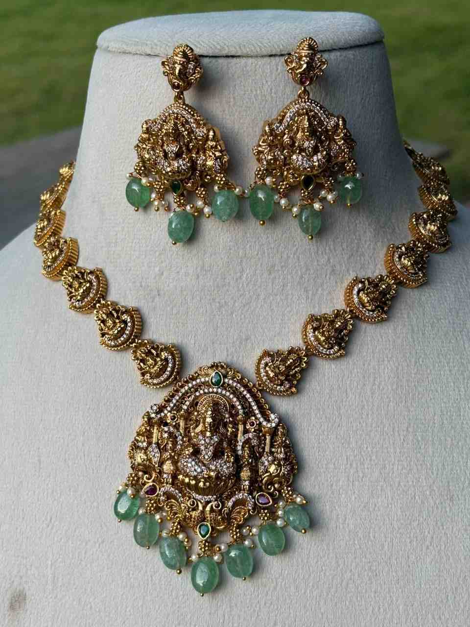 N0012 Lakshmi Grand Look Bridal Necklace