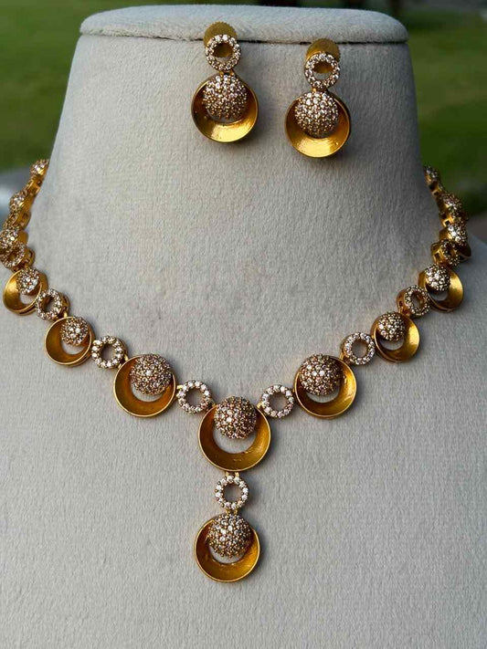 N010 Circle Shape AD White Stone Necklace