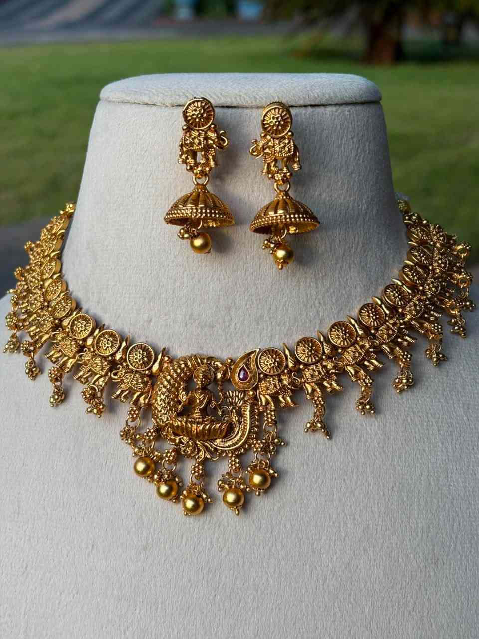 N001 Veera Lakshmi Necklace